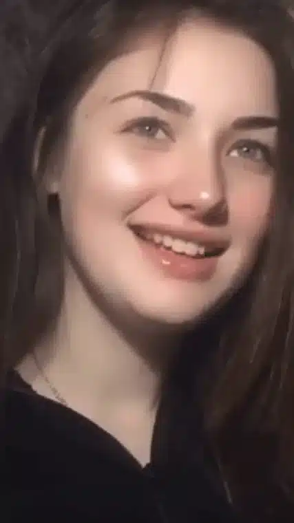 Una chica te mira: lo que deben hacer los hombres